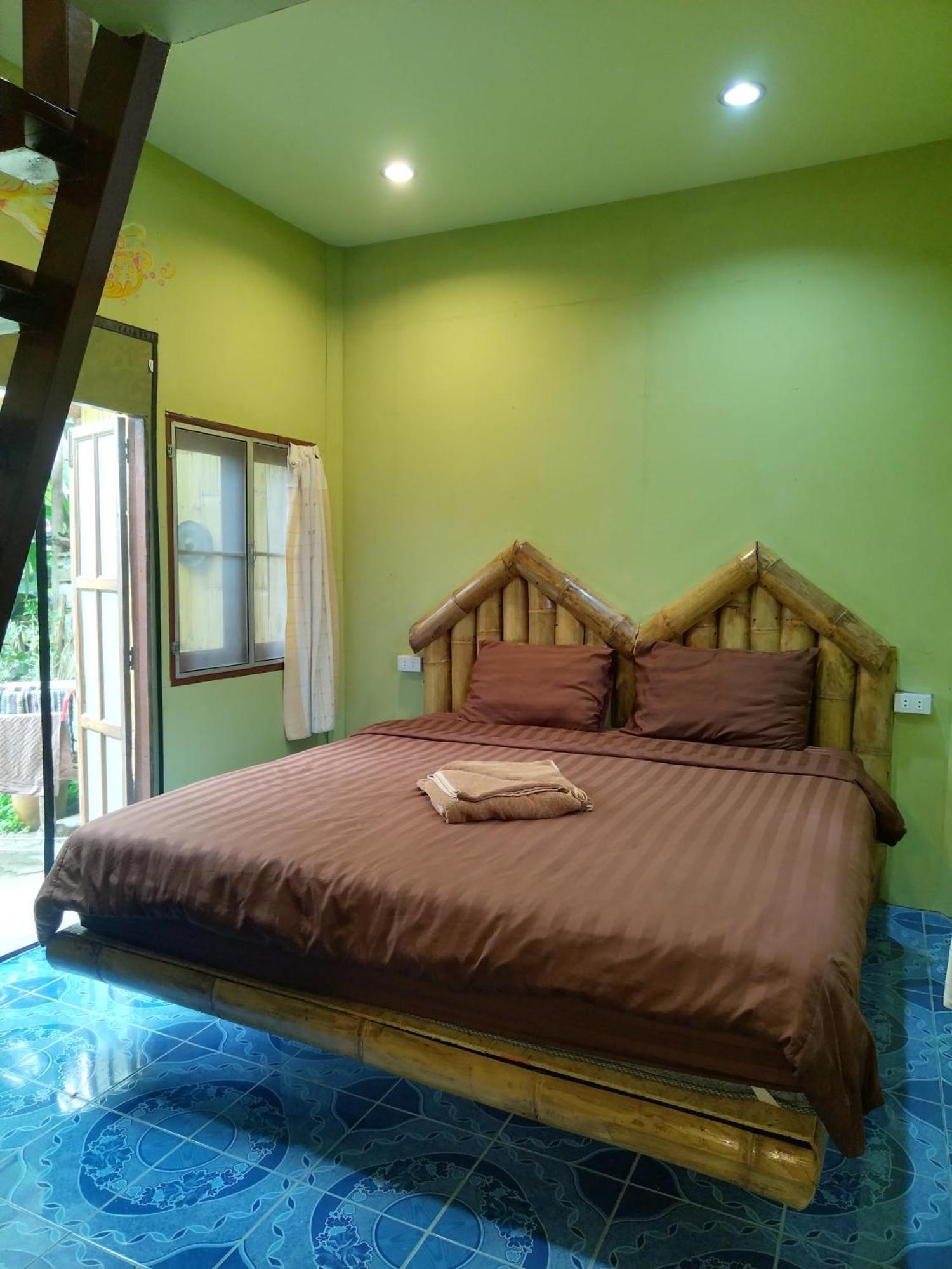 Chilling Hill Guesthouse Пай Екстер'єр фото